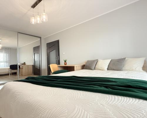 Panorama miasta i 3 oddzielne pokoje