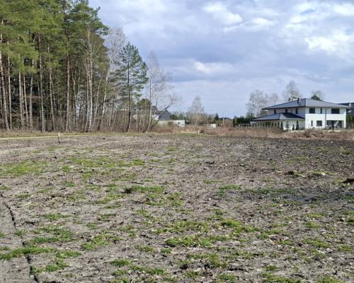 Działka blisko lasu w Solniczkach. 1109 m2