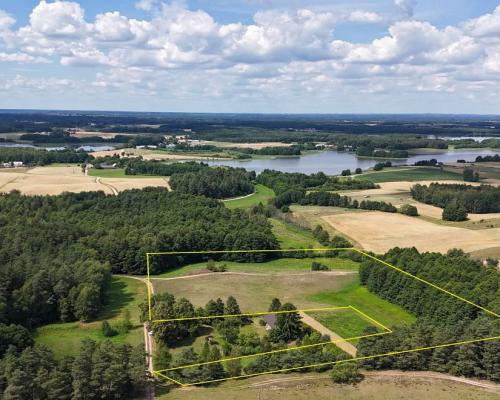 Wyjątkowa działka otoczona lasem