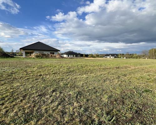 Olmonty działka 1000m2.