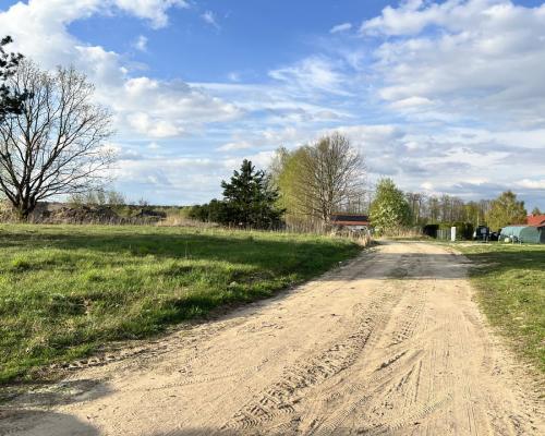 Olmonty działka 1000m2.