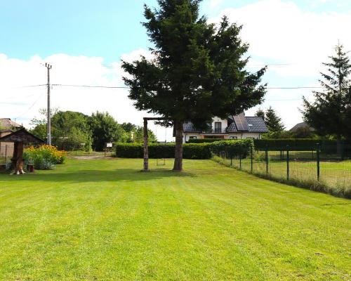 Działka nad jeziorem Serwy