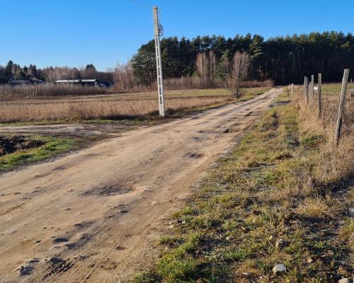 Działka 1000 m2, rozpoczęta inwestycja