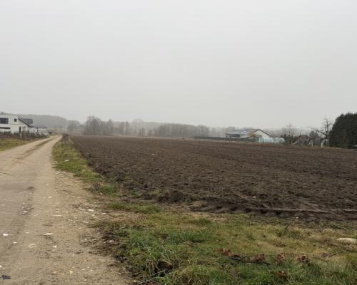 Działka Inwestycyjna 9256 m2.