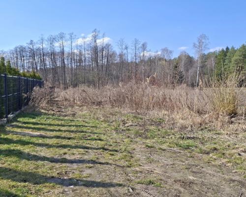 Solniczki. Działka budowlana pod lasem.