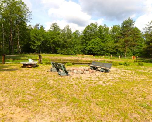 Działka budowlana, staw, ogrodzenie