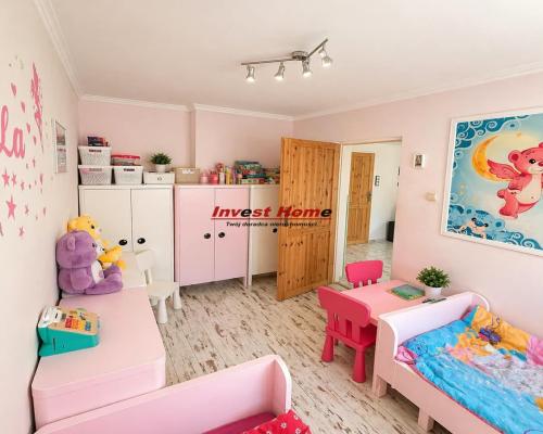 Mieszkanie M4 na Waryńskiego do odświeżenia.