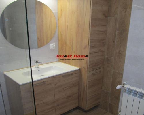 Ładne, przestronne mieszkanie po remoncie.