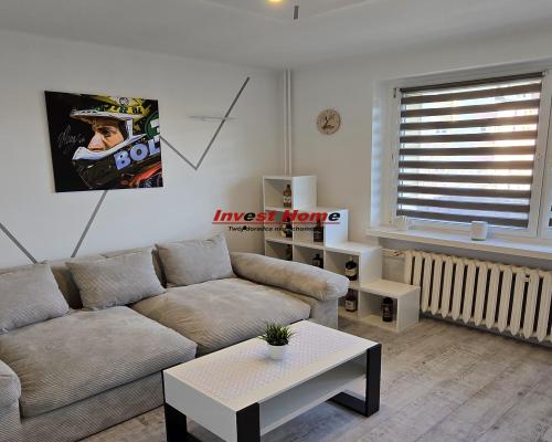 Umeblowane mieszkanie M3, wolne od zaraz.