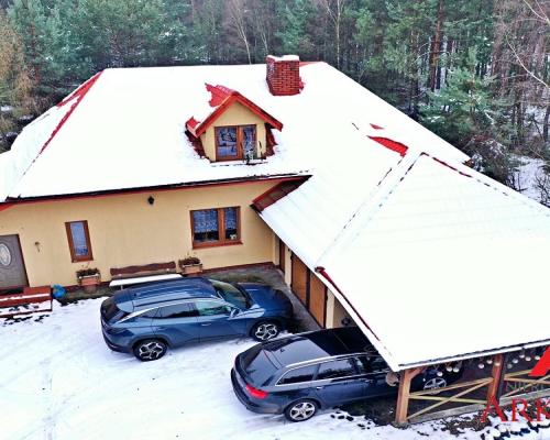 Arkadia Nieruchomości oferuje na sprzedaż Dom z potencjałem położony na przepięknej działce w miejscowości Adaminowo    Je