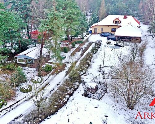 Arkadia Nieruchomości oferuje na sprzedaż Dom z potencjałem położony na przepięknej działce w miejscowości Adaminowo    Je
