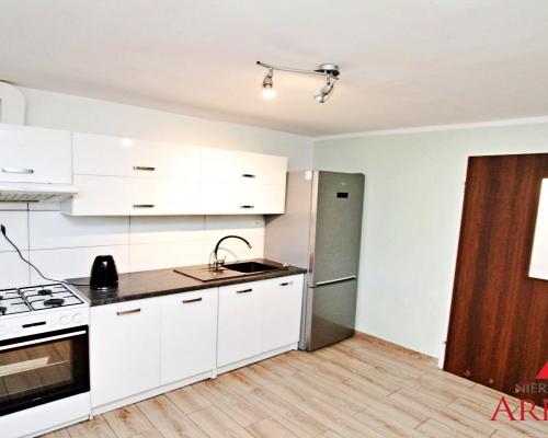 niewielki dom na wynajem , 2 pokoje Zazamcze