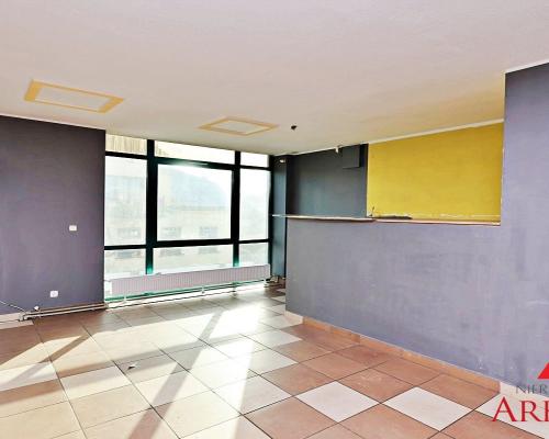 Lokal usługowy ,500 m2 w Centrum z parkingiem