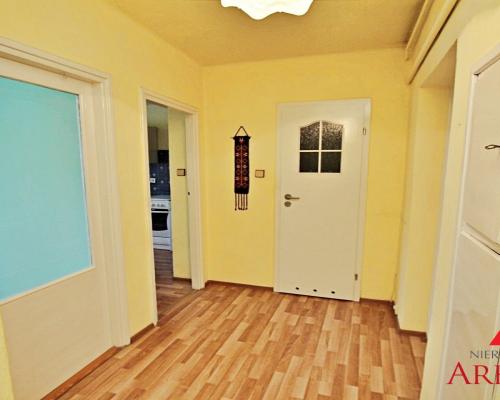 Na sprzedaż 2 pokoje ,53 m2, balkon loggia,Centrum