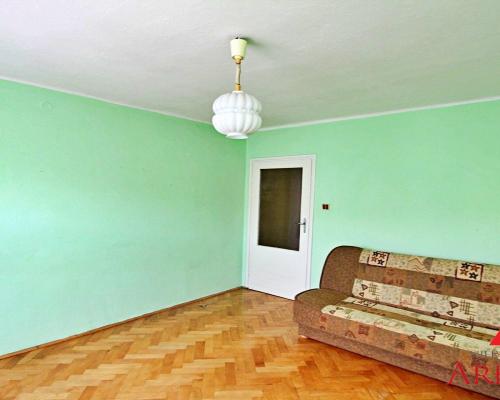 Na sprzedaż 2 pokoje ,53 m2, balkon loggia,Centrum