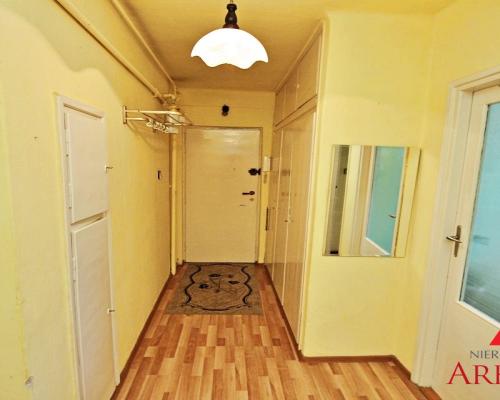 Na sprzedaż 2 pokoje ,53 m2, balkon loggia,Centrum