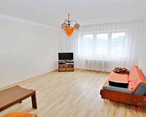 Na sprzedaż przestronne mieszkanie z garażem!