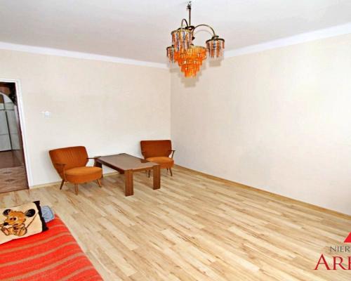 Na sprzedaż przestronne mieszkanie z garażem!