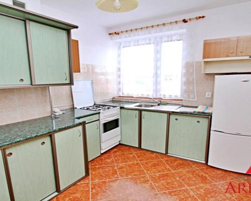 Na sprzedaż przestronne mieszkanie z garażem!