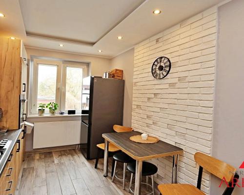 2 pokoje na parterze 55 m2 z balkonem, Sródmieście