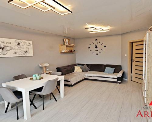 2 pokoje na parterze 55 m2 z balkonem, Sródmieście