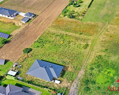 Arakcyjna działka w Kowalu 1000 m2