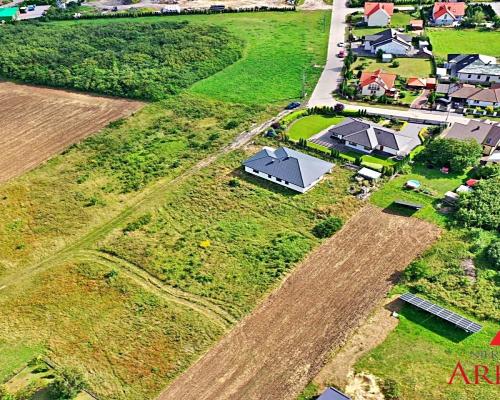 Arakcyjna działka w Kowalu 1000 m2