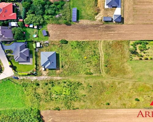 Arakcyjna działka w Kowalu 1000 m2