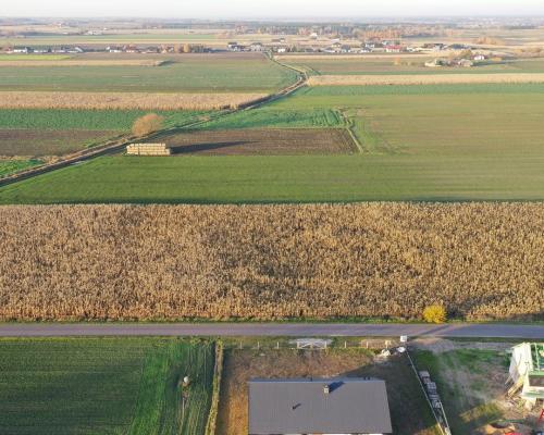 Arkadia Nieruchomości prezentuje wyjątkową działkę w Lubaniu - idealną inwestycję pod zabudowę mieszkaniową!   LINK DO PREZE