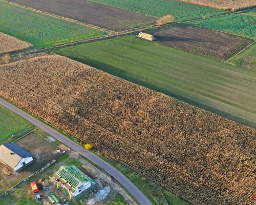 Arkadia Nieruchomości prezentuje wyjątkową działkę w Lubaniu - idealną inwestycję pod zabudowę mieszkaniową!   LINK DO PREZE