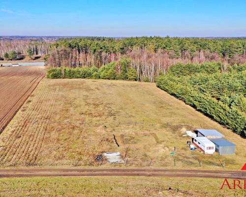 Arkadia Nieruchomości  oferuje na sprzedaż  niezabudowaną nieruchomość gruntową , położoną w  województwie kujawsko-pomorskim ,