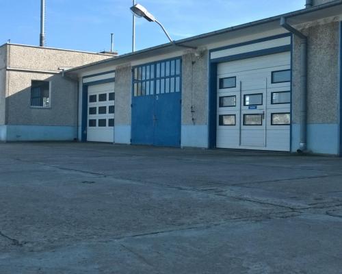 Górna - dom z warsztatem samochodowym