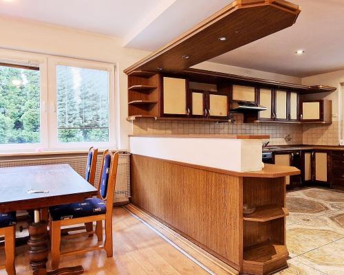 Stoki - dom na sprzedaż o pow. 290 m2