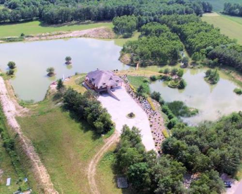 Ranczo 5 ha ze stawem blisko term w Uniejowie