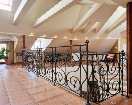 Bałuty - dom (560 m2) na działce 3313 m2