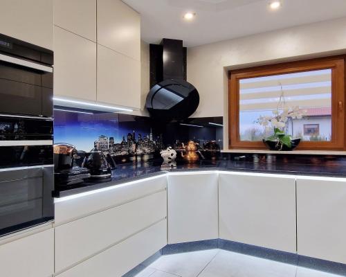 Nowosolna - dom jednorodzinny 178 m2 4 pok. garaż