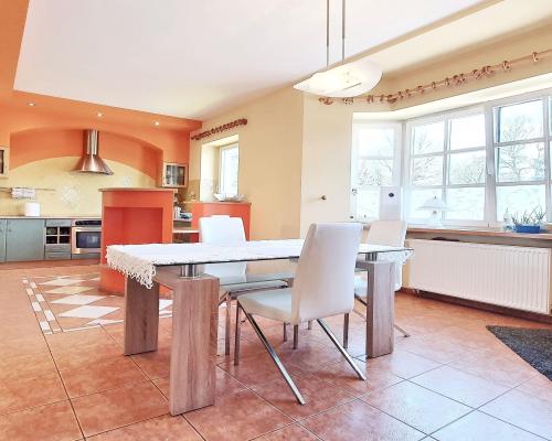 Ksawerów - dom do wynajęcia, garaż na 2 auta