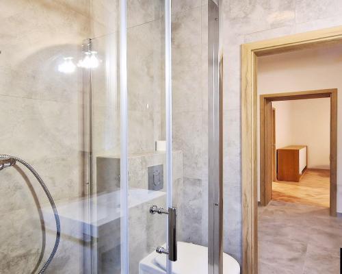 Julianów - dom o pow. 225 m2 garaż ul. Bema