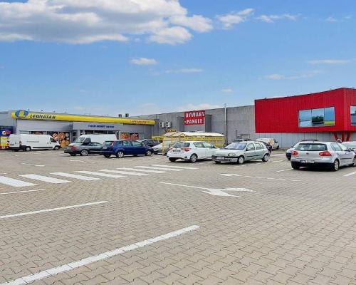 Turek - pawilon handlowy 4000 m2 na sprzedaż