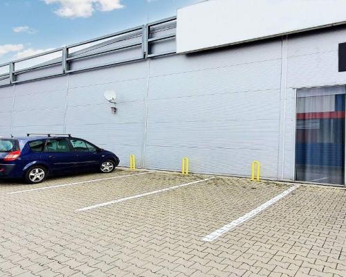 Turek - pawilon handlowy 4000 m2 na sprzedaż