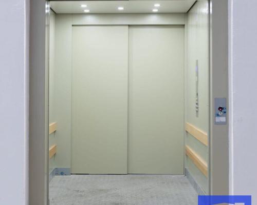 Teofilów - pow. magazynowo - biurowa 512 m2