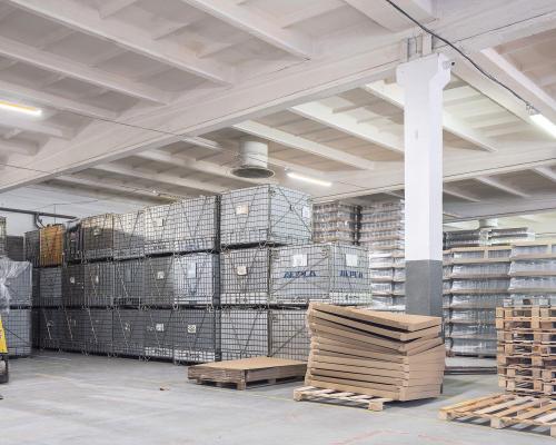 Teofilów - hala 5640 m2 z biurami 470 m2, parter