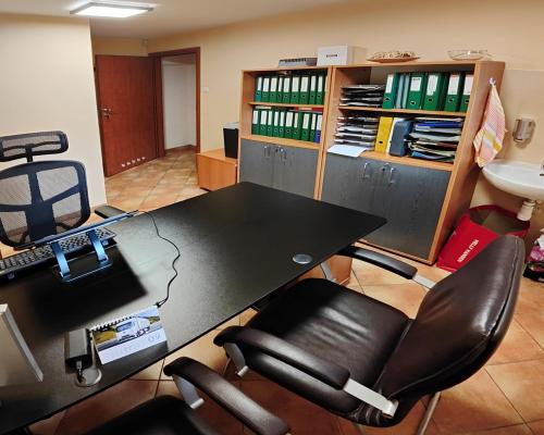 Centrum - lokal 11 m2 parter al. Kościuszki