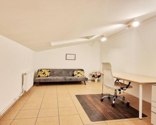 Nowosolna - lokal biurowo-usługowy 100 m2