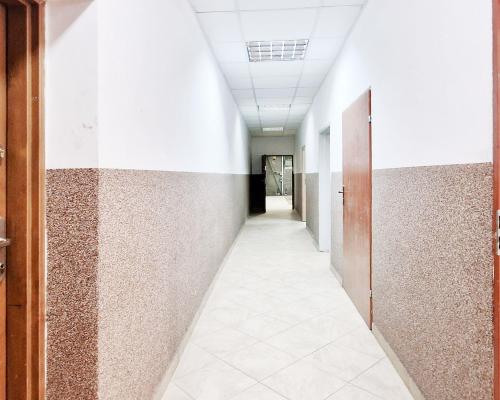 Widzew - do wynajęcia hala 214 m2 al. Piłsudskiego