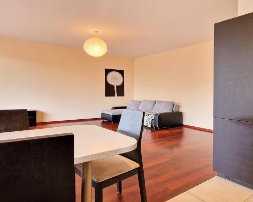 Janów na sprzedaż M3 z balkonem 14 m2 ul. Ketlinga