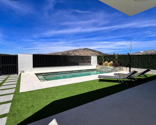 NOWOCZESNA WILLA Z PRYWATNYM BASENEM W FINESTRAT