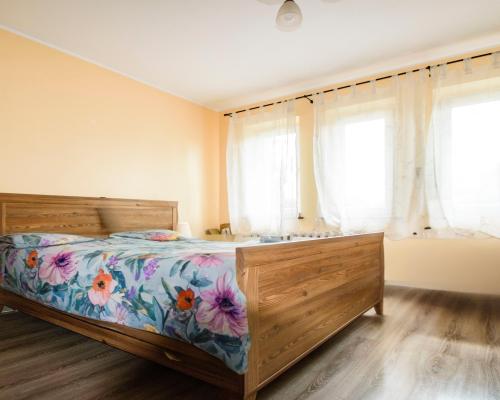 DOM WOLNOSTOJĄCY/ 160M2/ŚWIDNICA