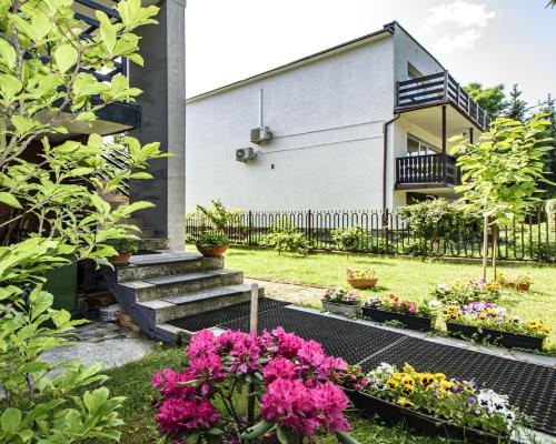 DOM WOLNOSTOJĄCY/ 160M2/ŚWIDNICA