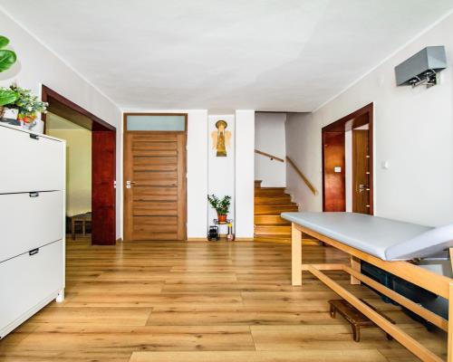 DOM WOLNOSTOJĄCY/ 160M2/ŚWIDNICA